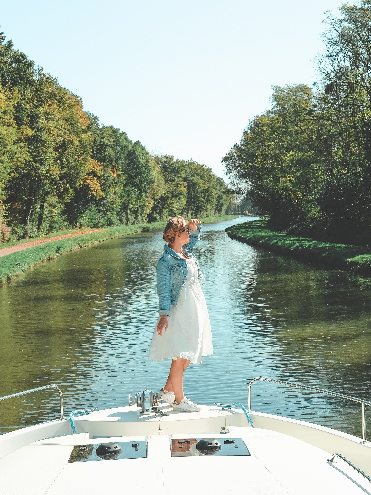 original c tailsofamermaid - Burgund Nivernais-Loire - Pose am Bug