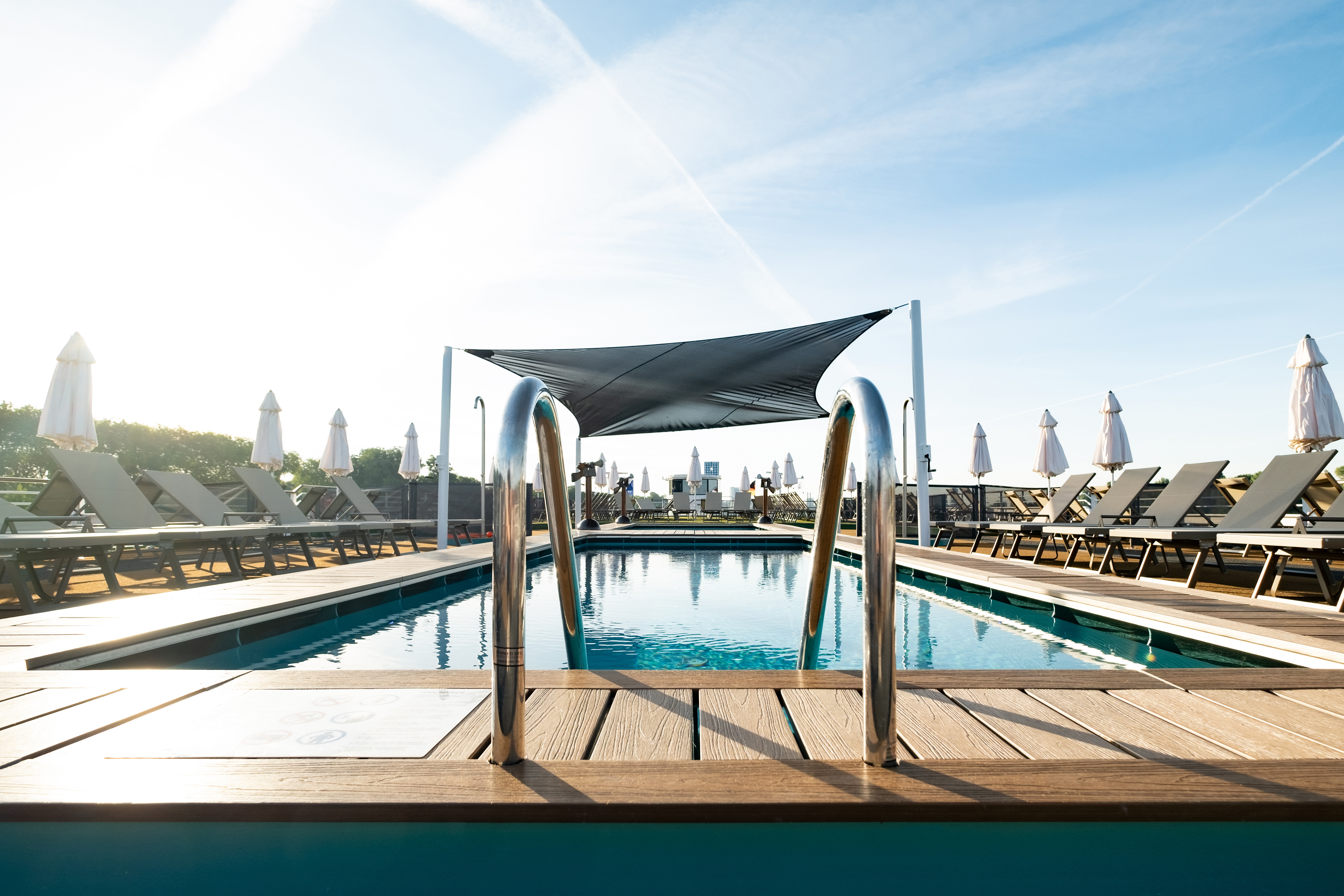 original Pool Sonnendeck