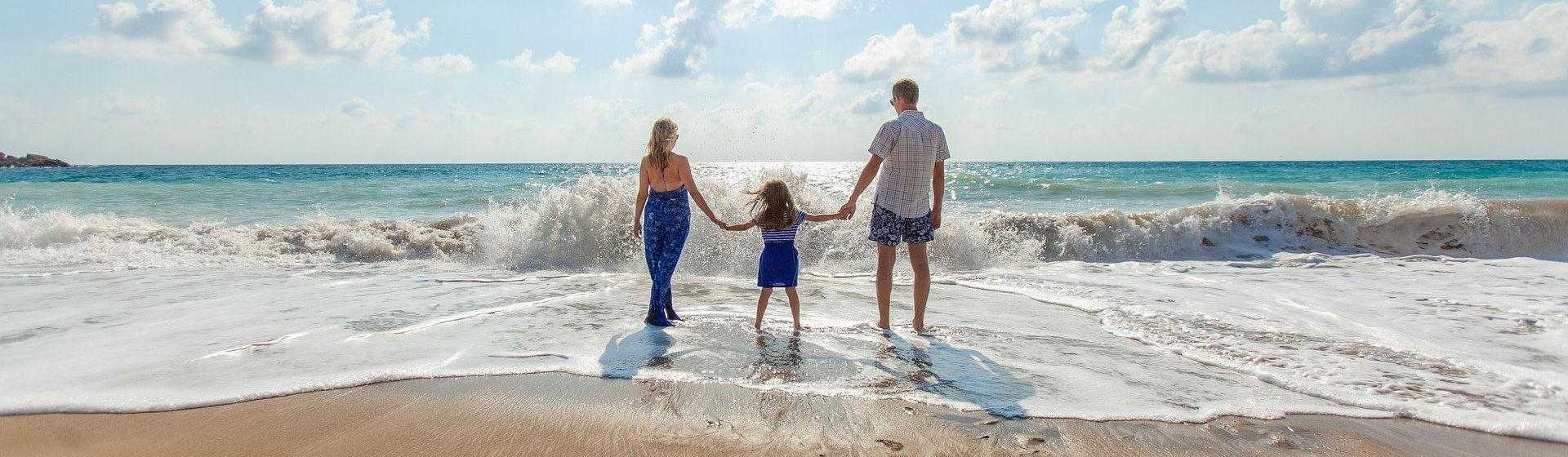 familie-am-strand