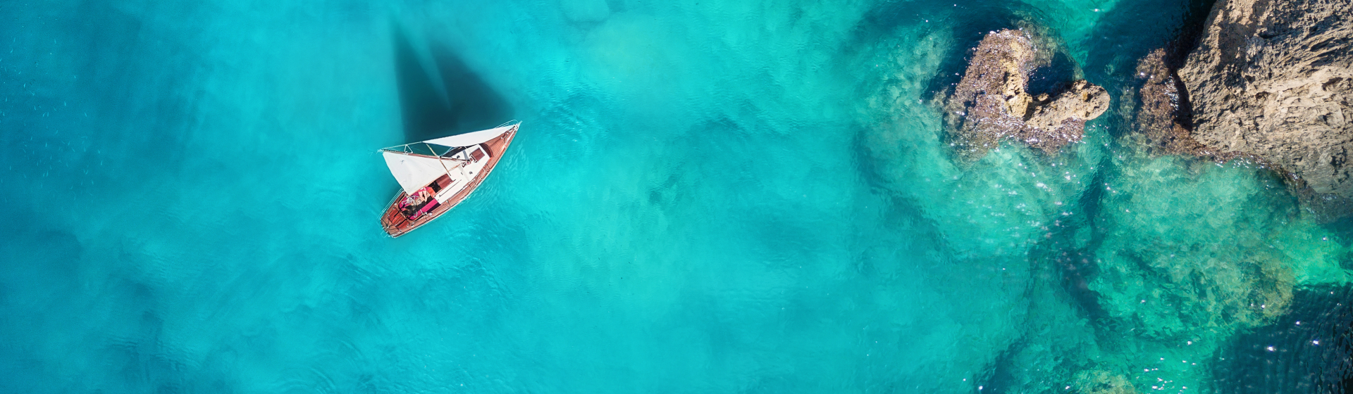 Blaue_Reise_Titelbild_iStock-1093259834